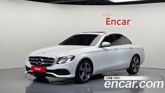 Mercedes-Benz E-Class 2018 — photo 1