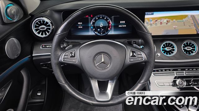 Mercedes-Benz E-Class 2018 — photo 14