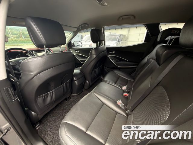 Hyundai Santafe 2016 — photo 10