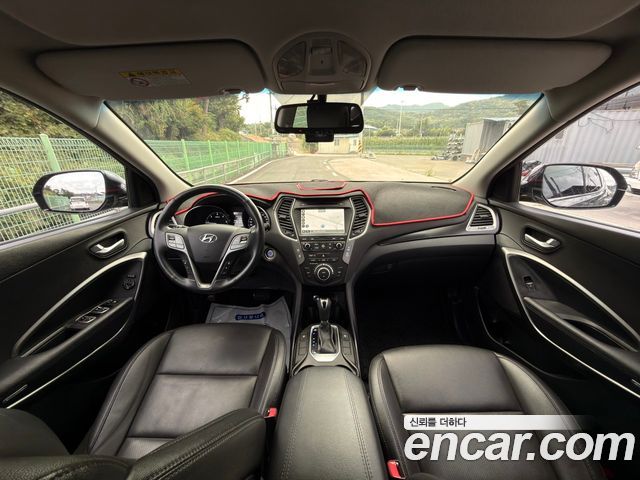 Hyundai Santafe 2016 — photo 11