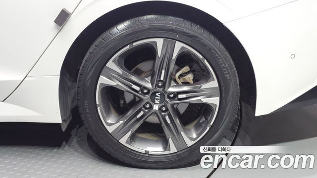 Kia K5 2020 — photo 7