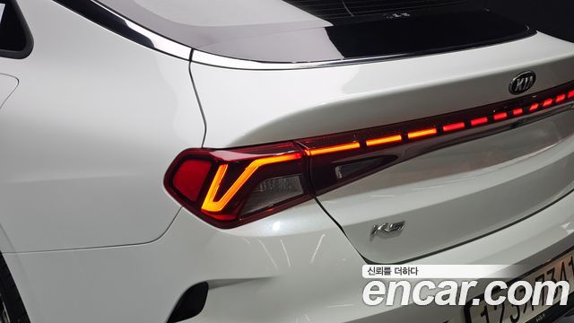 Kia K5 2020 — photo 9