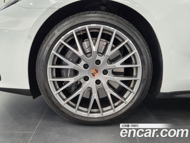 Porsche Panamera 2025 — photo 5