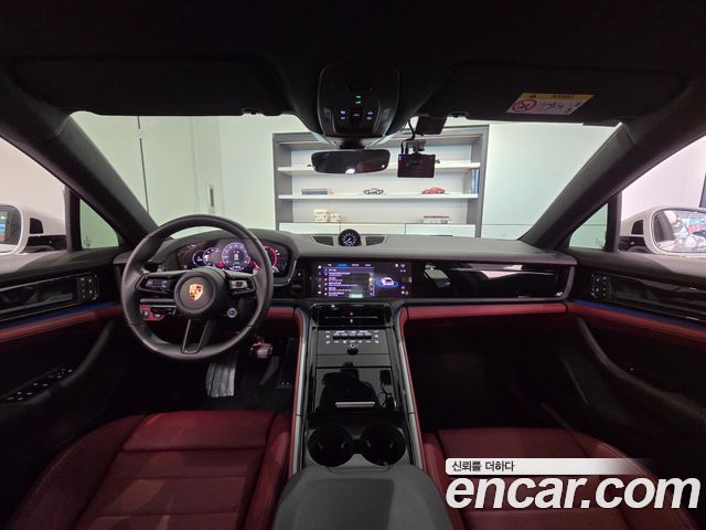 Porsche Panamera 2025 — photo 17