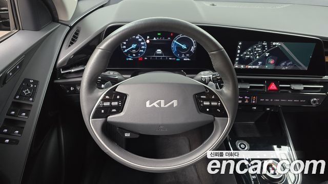 Kia Niro 2023 — photo 18