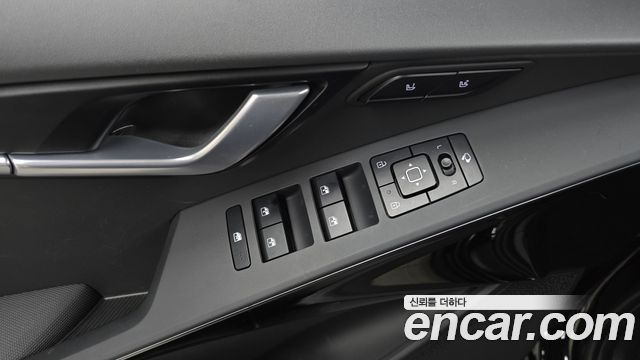 Kia Niro 2023 — photo 23