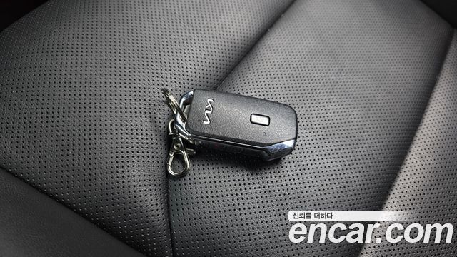 Kia Niro 2023 — photo 24