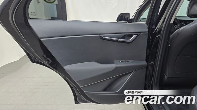 Kia Niro 2023 — photo 15