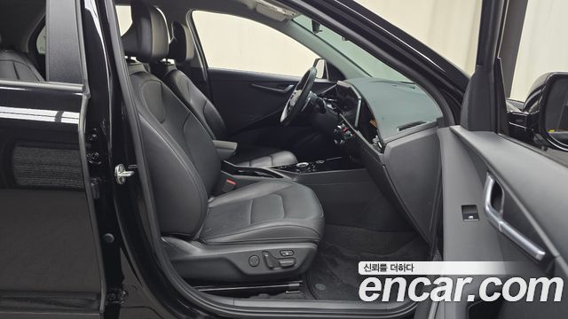 Kia Niro 2023 — photo 16