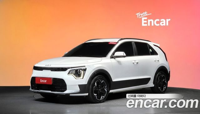 Kia Niro 2024 — photo 1