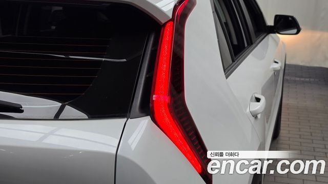Kia Niro 2024 — photo 9