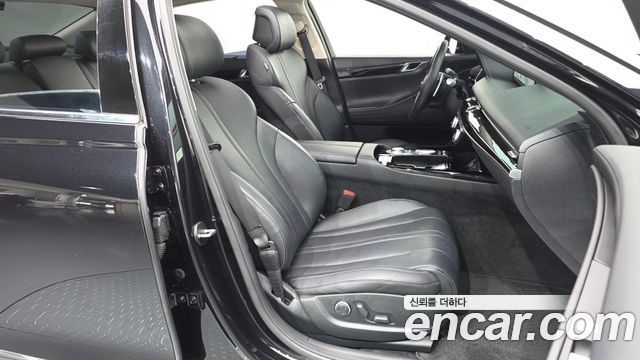 Genesis G80 2022 — photo 17