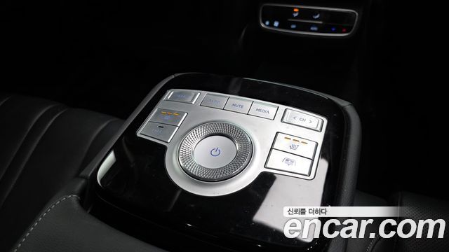 Genesis G80 2022 — photo 25