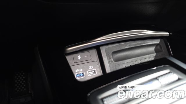 Genesis G80 2022 — photo 16