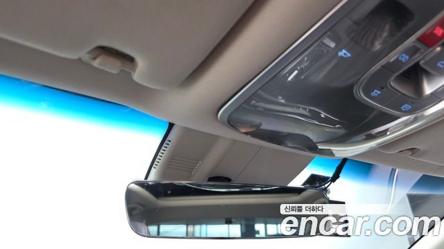 Genesis G80 2022 — photo 30