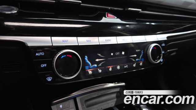 Genesis G80 2022 — photo 31