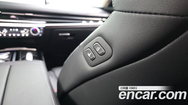 Genesis G80 2022 — photo 39