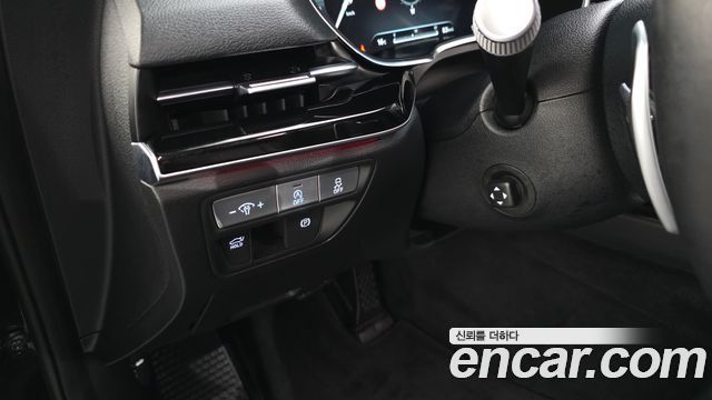 Genesis G80 2022 — photo 44