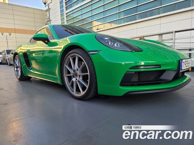 Porsche 718 2023 — photo 2