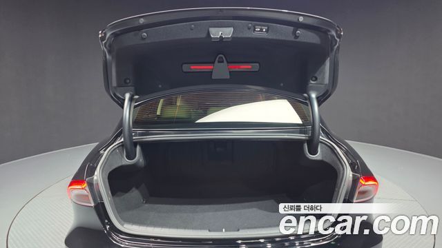 Hyundai Grandeur 2022 — photo 26