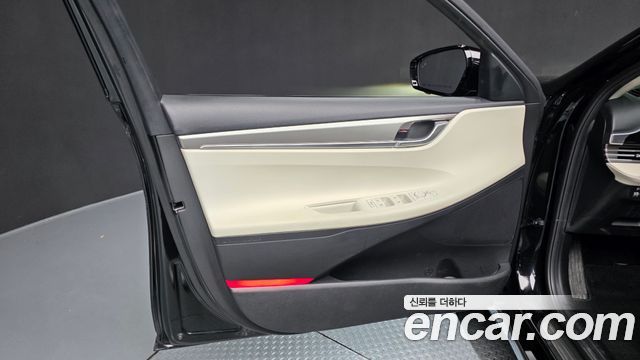 Hyundai Grandeur 2022 — photo 14