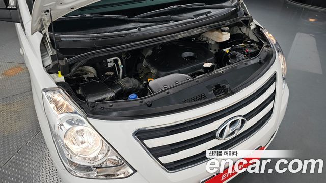 Hyundai Starex 2017 — photo 6
