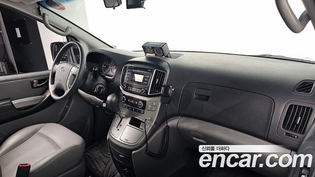 Hyundai Starex 2017 — photo 7