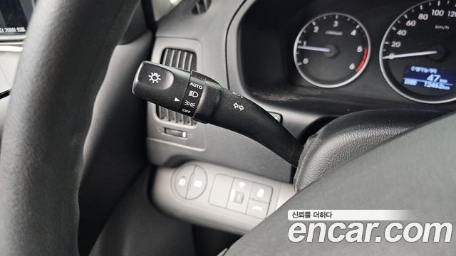 Hyundai Starex 2017 — photo 15
