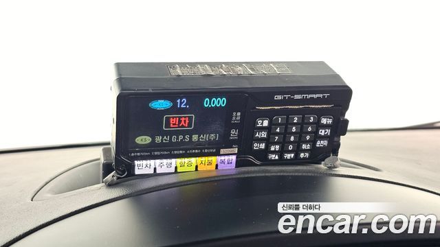 Hyundai Starex 2017 — photo 17