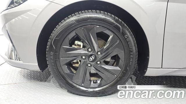 Hyundai AVANTE 2021 — photo 5