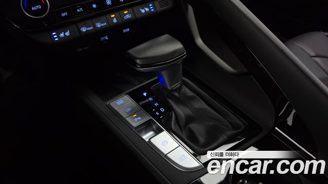 Hyundai AVANTE 2021 — photo 12