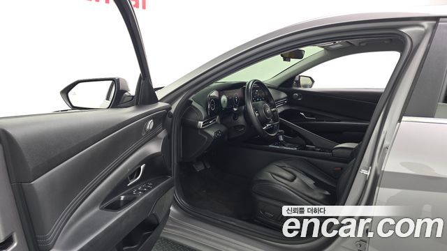 Hyundai AVANTE 2021 — photo 13
