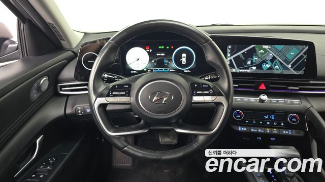 Hyundai AVANTE 2021 — photo 19