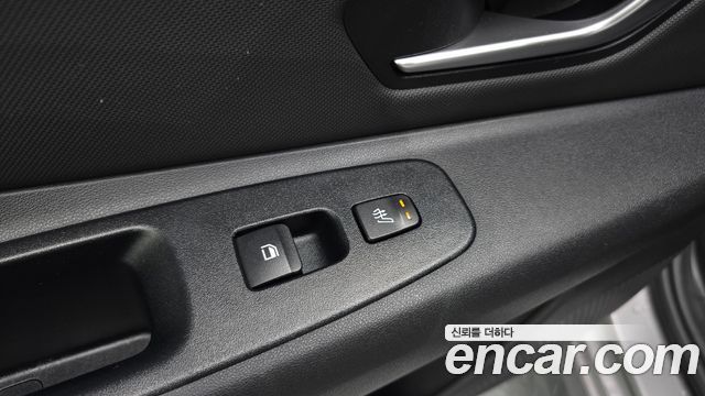 Hyundai AVANTE 2021 — photo 25
