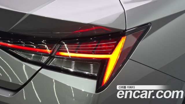 Hyundai AVANTE 2021 — photo 9