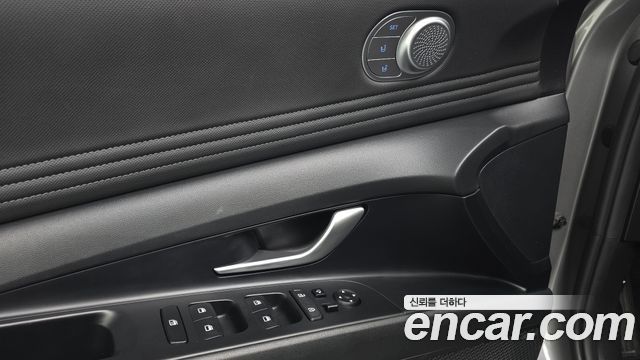 Hyundai AVANTE 2021 — photo 14