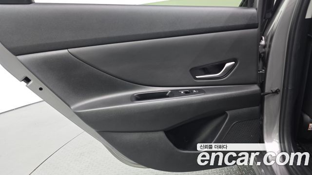 Hyundai AVANTE 2021 — photo 15
