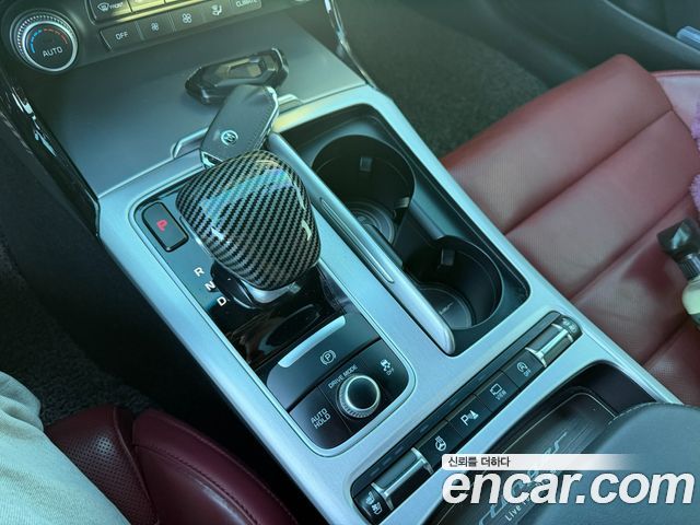 Kia Stinger 2020 — photo 9