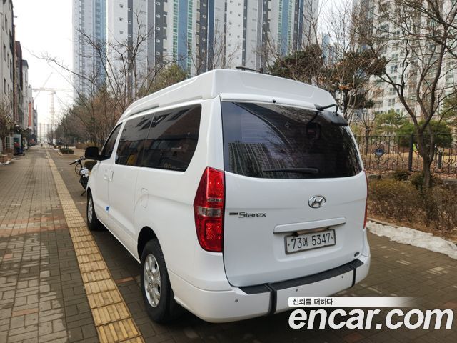 Hyundai Starex 2011 — photo 6