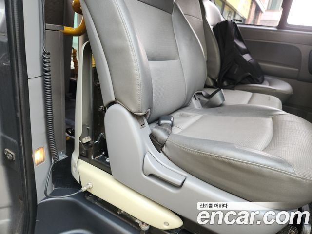 Hyundai Starex 2011 — photo 7