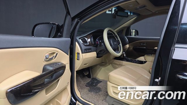 Kia Canival 2020 — photo 13