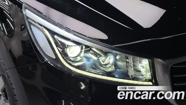 Kia Canival 2020 — photo 8