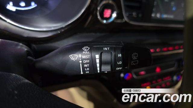 Kia Canival 2020 — photo 35