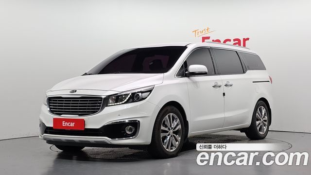 Kia Canival 2018 — photo 1
