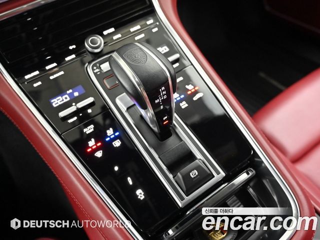 Porsche Panamera 2022 — photo 9