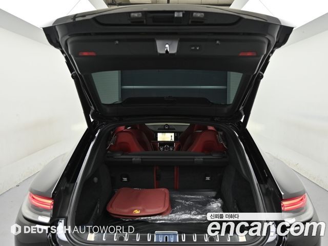 Porsche Panamera 2022 — photo 19