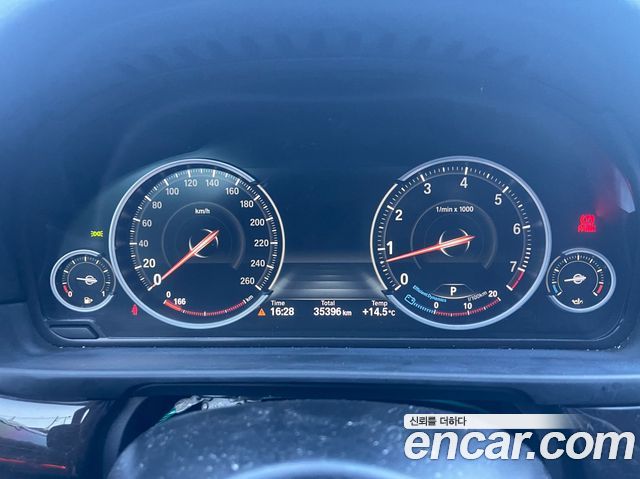 BMW 5-Series 2013 — photo 7