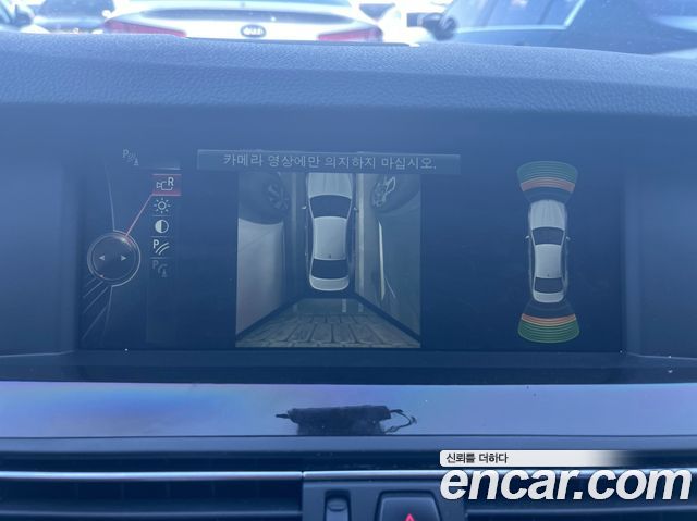 BMW 5-Series 2013 — photo 10