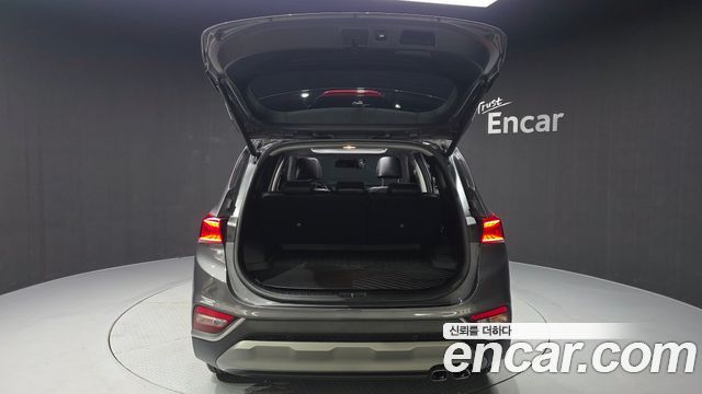 Hyundai Santafe 2019 — photo 25