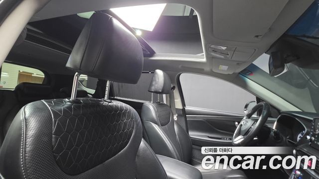 Hyundai Santafe 2019 — photo 26
